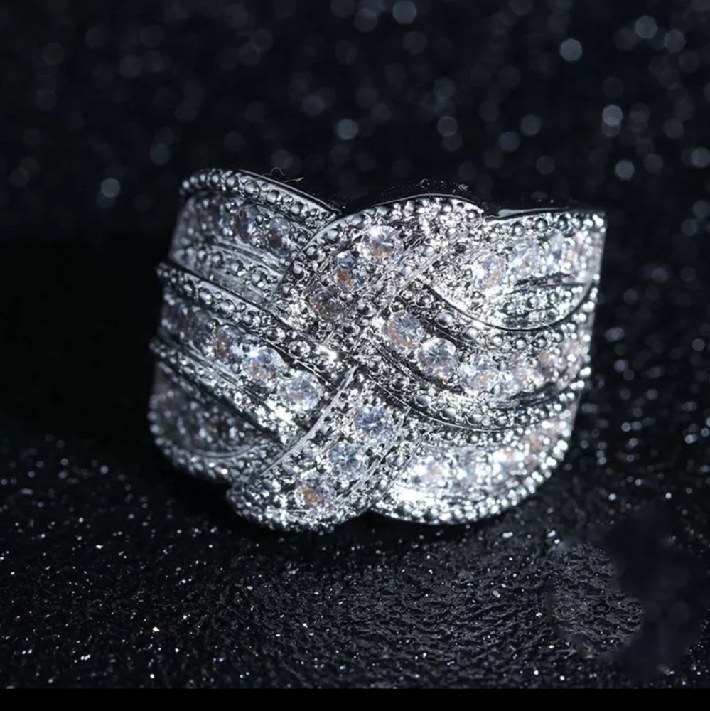 Clear Out Closet Simulated Diamond 925 sterling silver ring - Picture 6 of 7